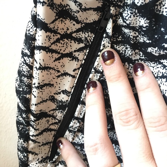 B&W dress Sz M - Picture 2 of 5